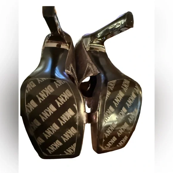 DKNY NWT Sz 9M Stunning Shimmering Leather Gunmetal Stiletto High Heels (SH061) - Picture 9 of 12